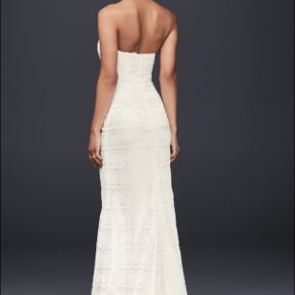 Beautiful Lace Wedding Dress - Picture 7 of 7